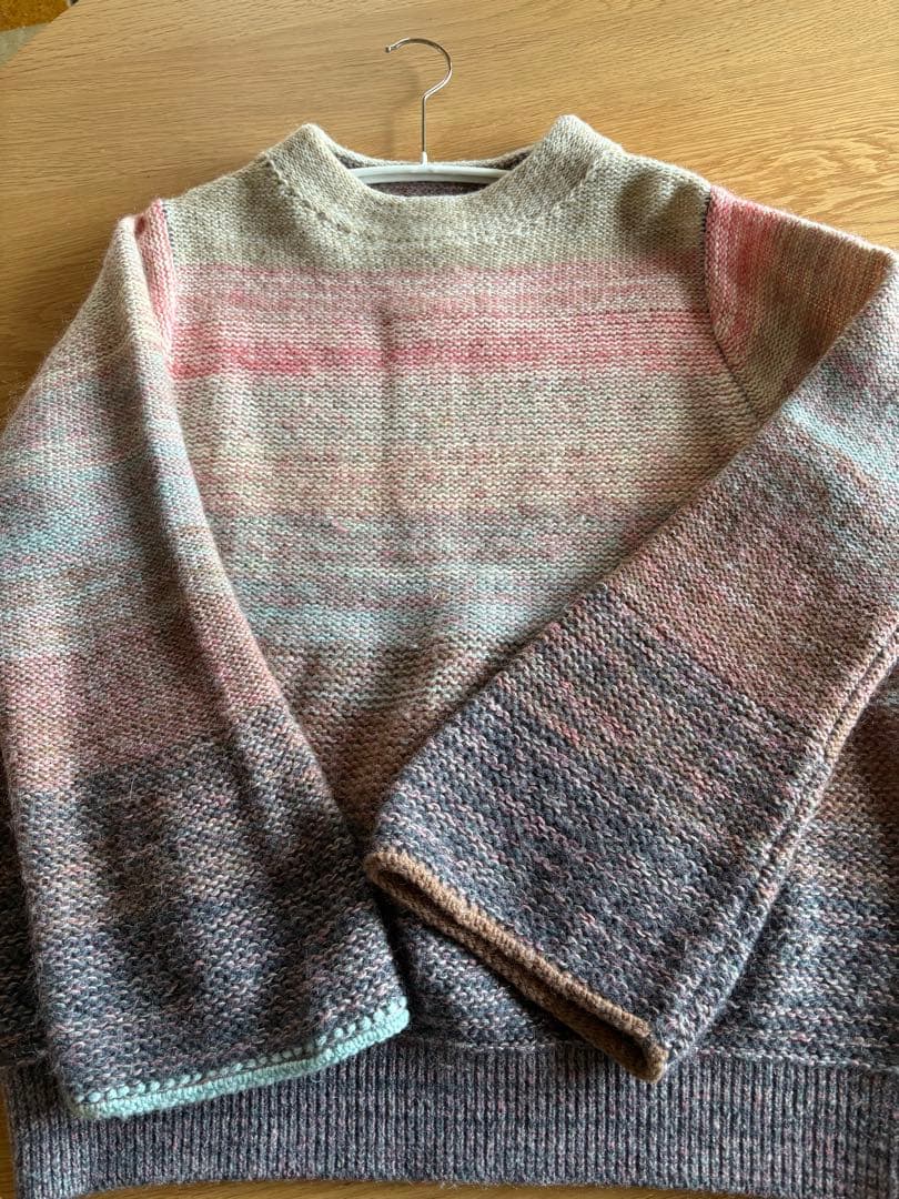 パラスパレス　グラデーション長袖セーター