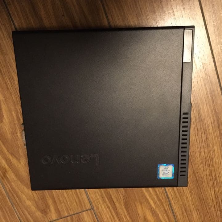 テレワーク　Lenovo レノボ  小型　デスクトップ