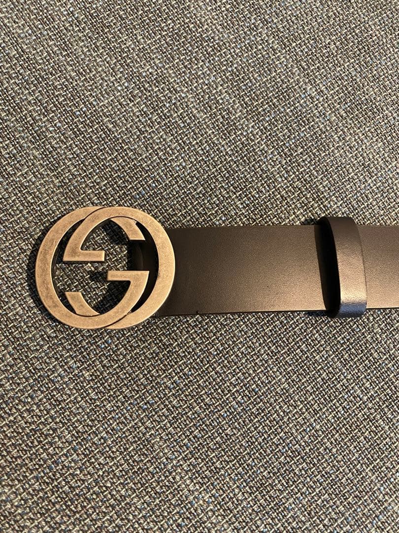 Gucci 黒 レザーベルト 調整可能