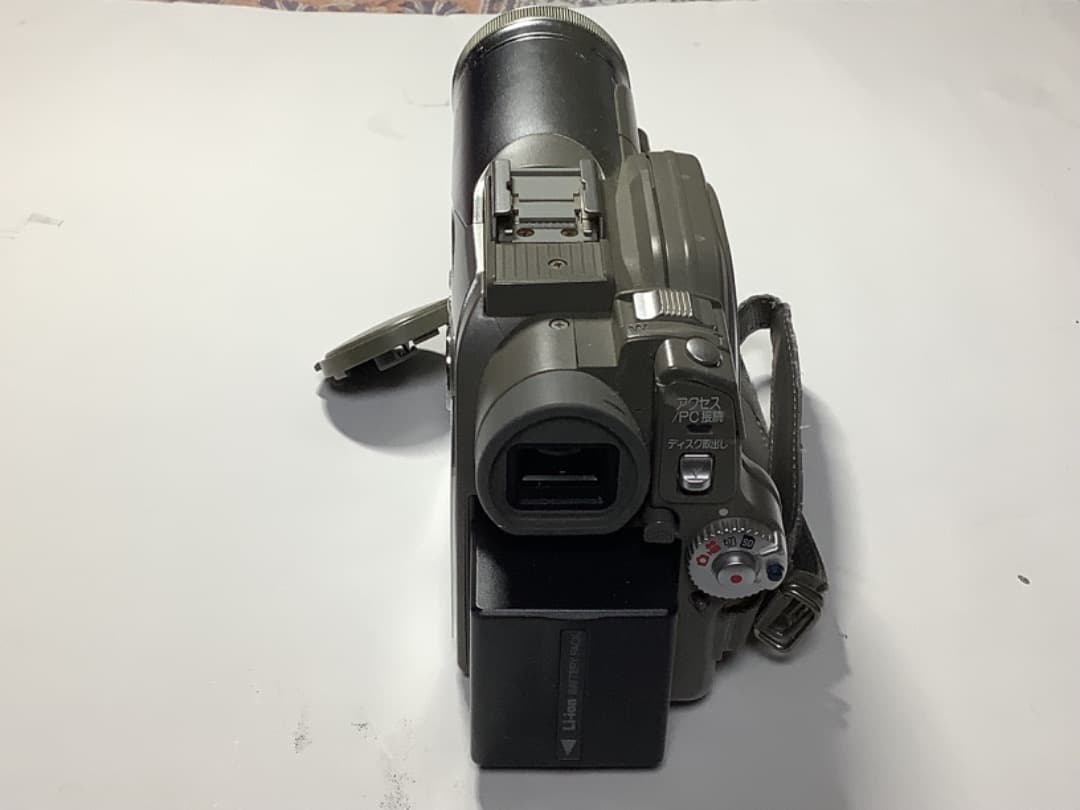 DVDビデオカメラ Panasonic VDR-M95-S 2005年製造