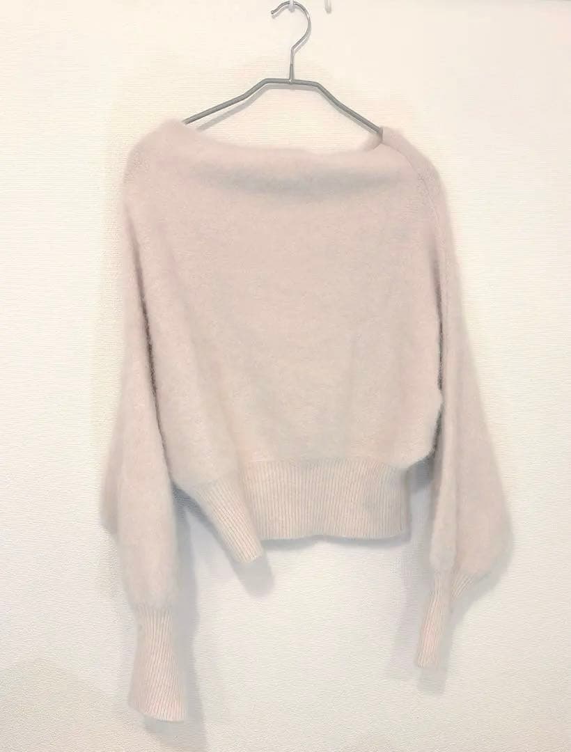 anuans ラクーンフォックスオフショルニットプルオーバー ECRU