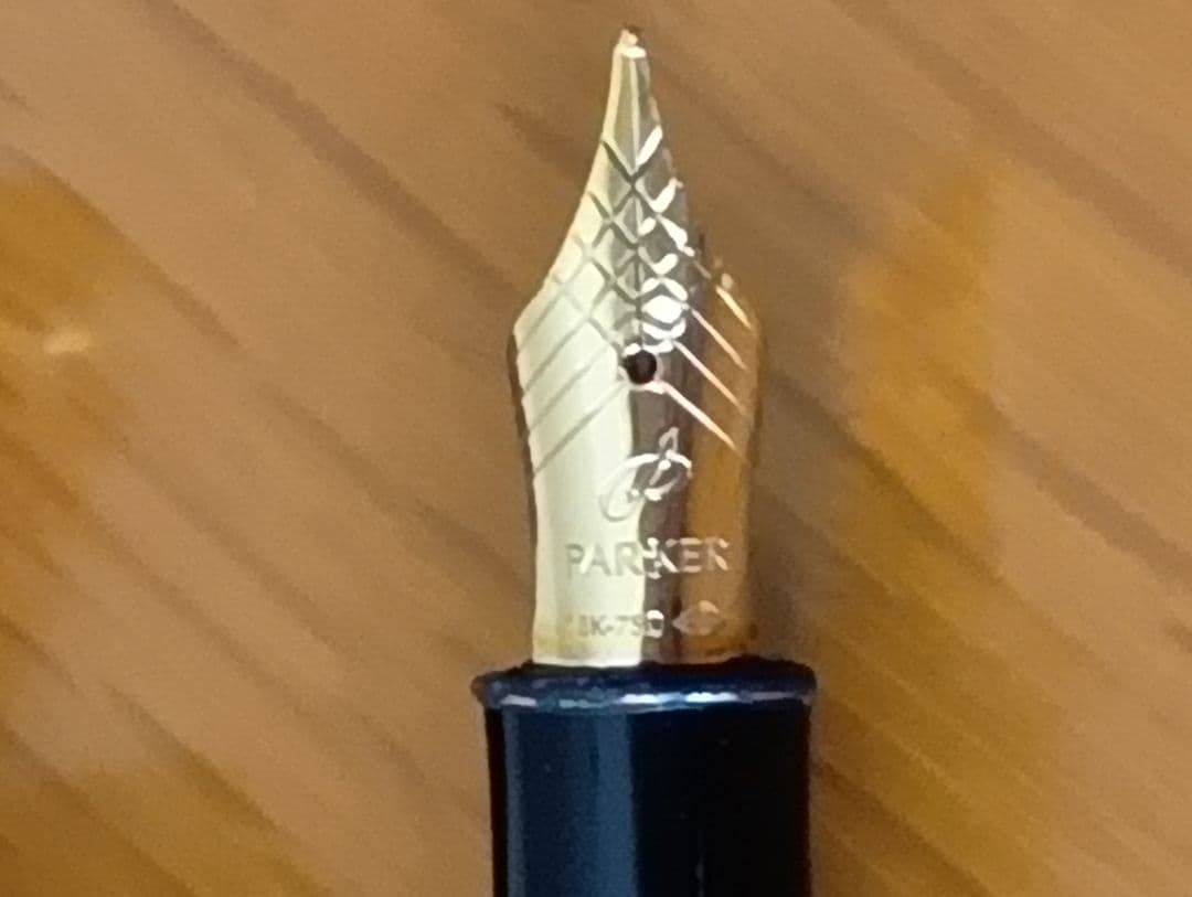 パーカー　SONNET　フランス　レッド 万年筆 ペン先18k