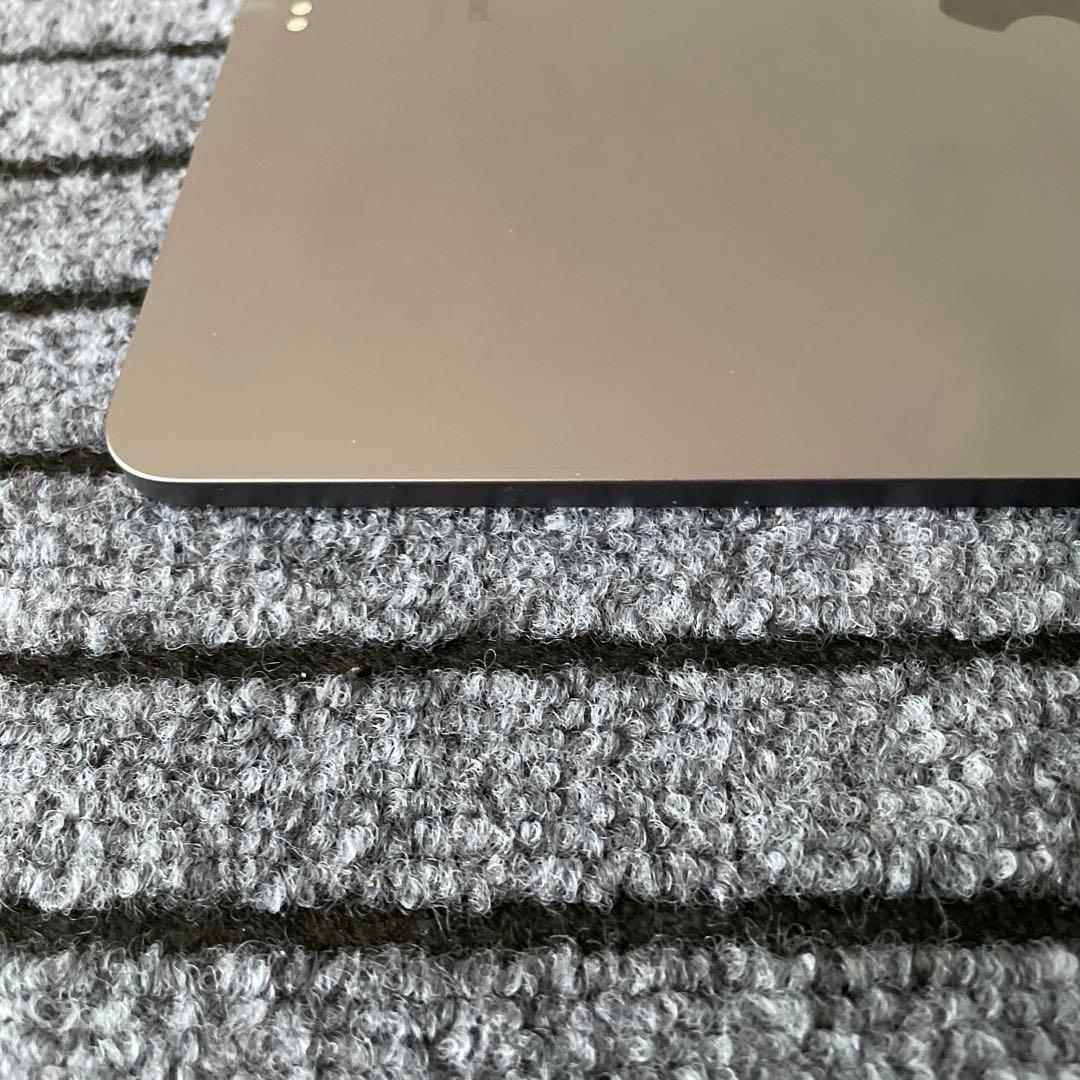132 iPad Pro 12.9 5世代 M1チップ 512GB Wi-Fi