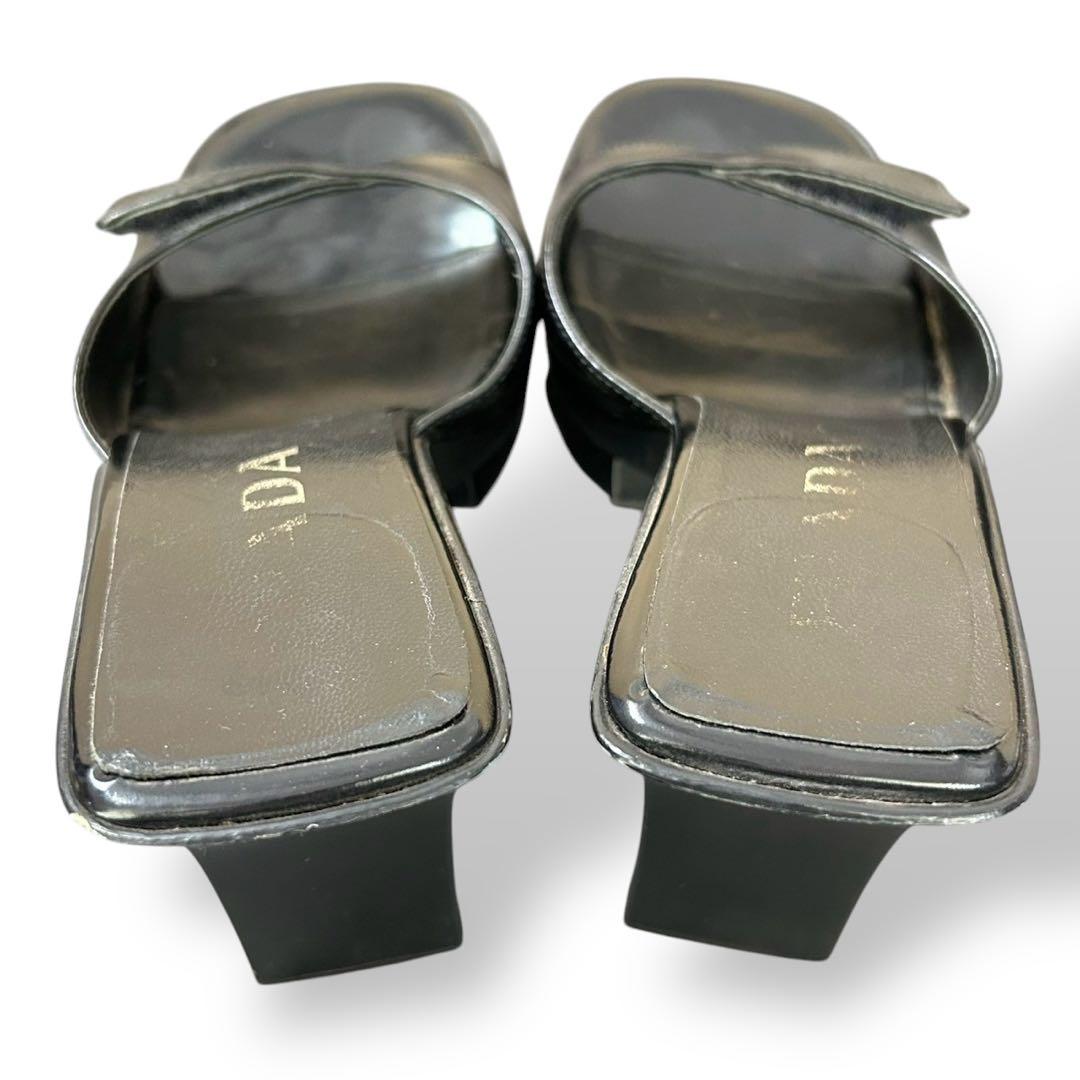 PRADA パテントレザー　ロゴ型押し　ハイヒール　サンダル　黒　22cm相当