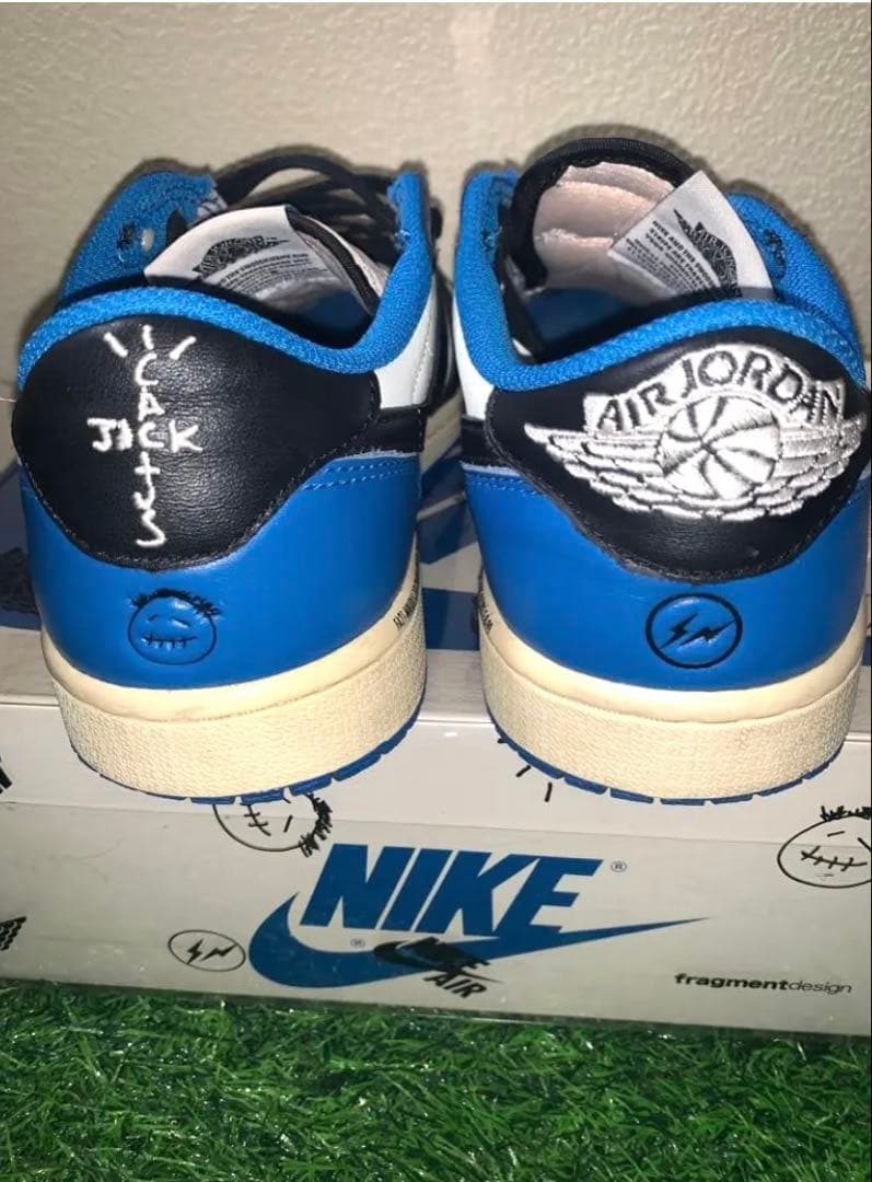 【最終値下げ】トラヴィス・スコット×フラグメント×エアージョーダン1 Low