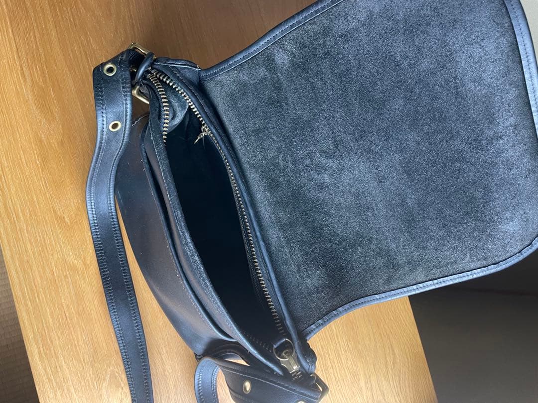 オールドコーチ　ショルダーバッグ（ポストマン型）　ユニセックス