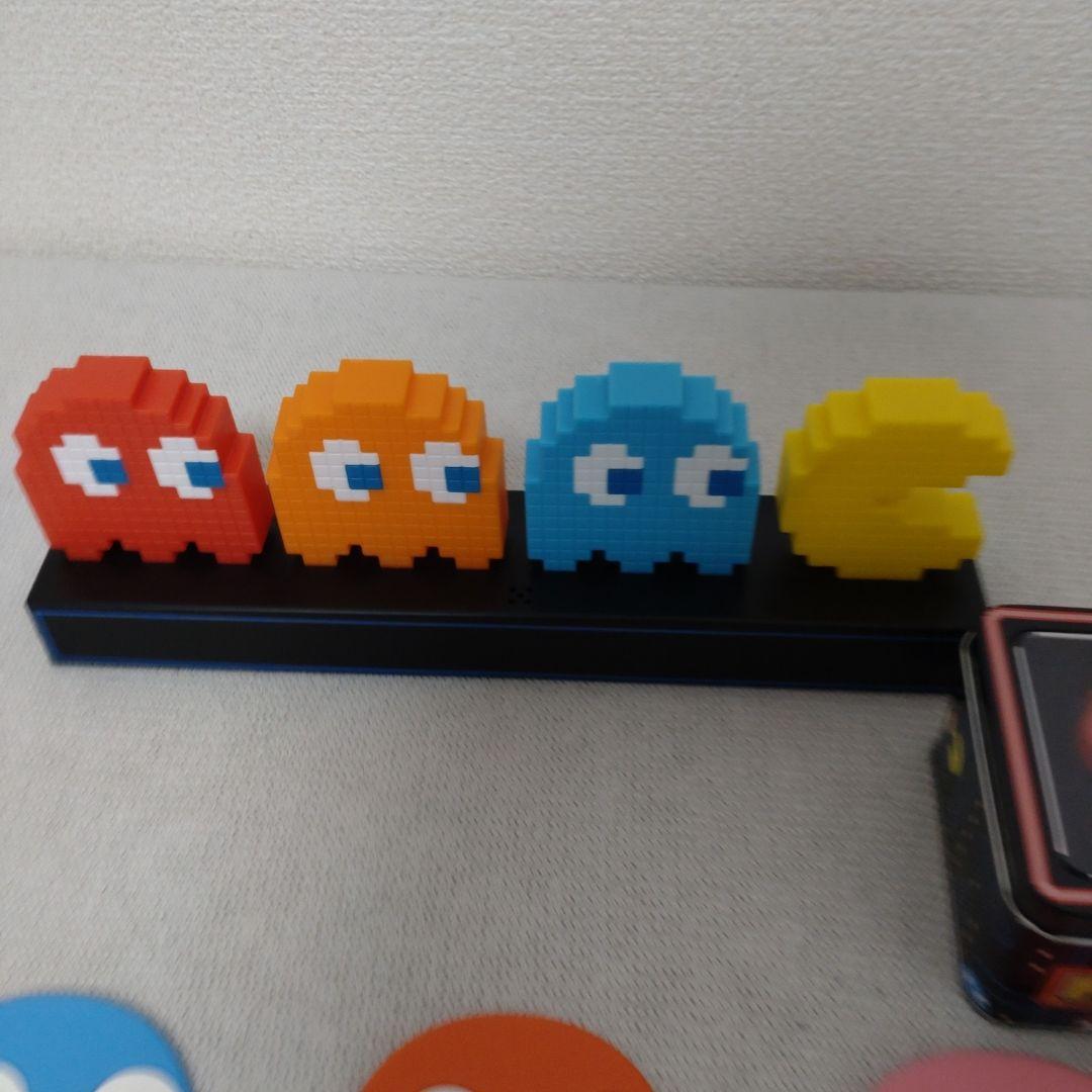 PAC-MAN ワイヤレススピーカー & 充電器、腕時計