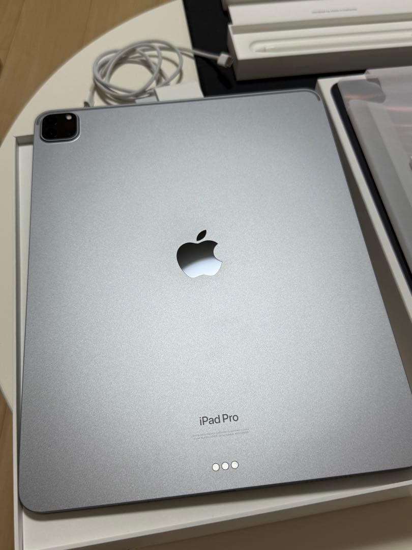 [美品] iPad Pro 12.9インチ（第6世代） 128GB Wi-Fi