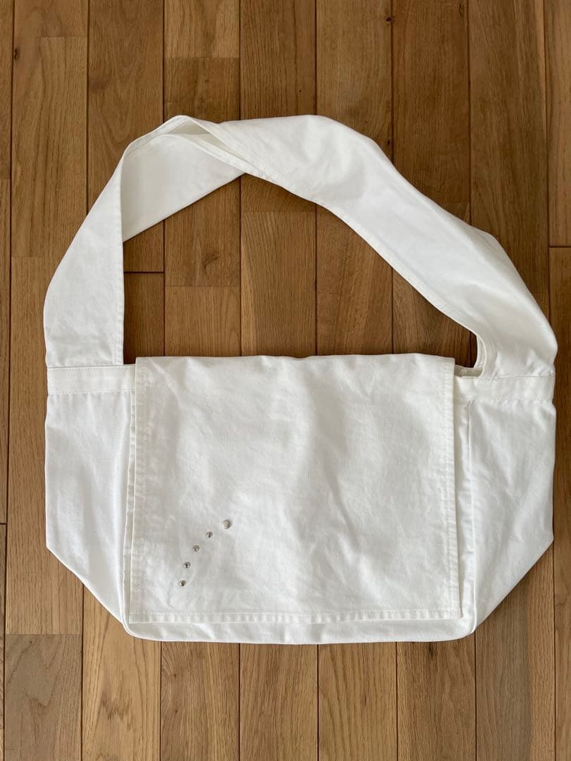 【Old Folk House】Studs Shoulder Bag