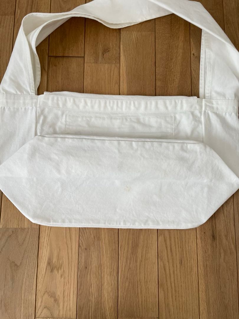 【Old Folk House】Studs Shoulder Bag