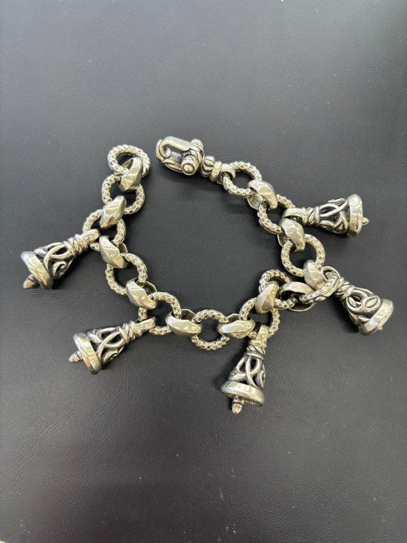 ゆーと シルバーブレスレット 5連ベル