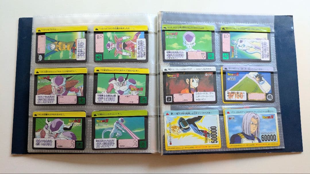 【値下げ】旧版ドラゴンボール　カードダスケース＆カード79枚　まとめ売り