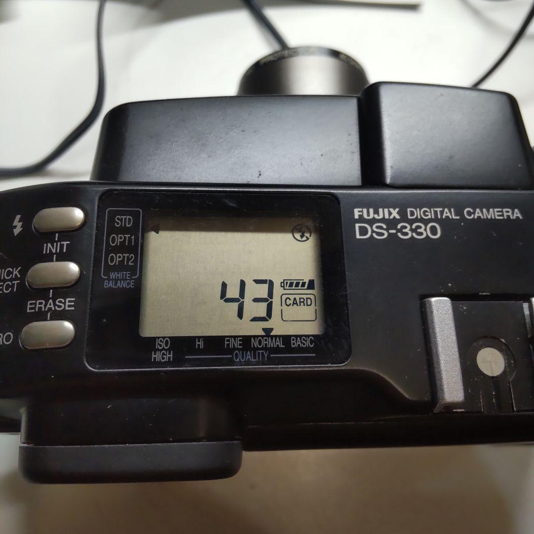 デジタルカメラ FUJIFIJM DS-330 Vintage Digital Camera