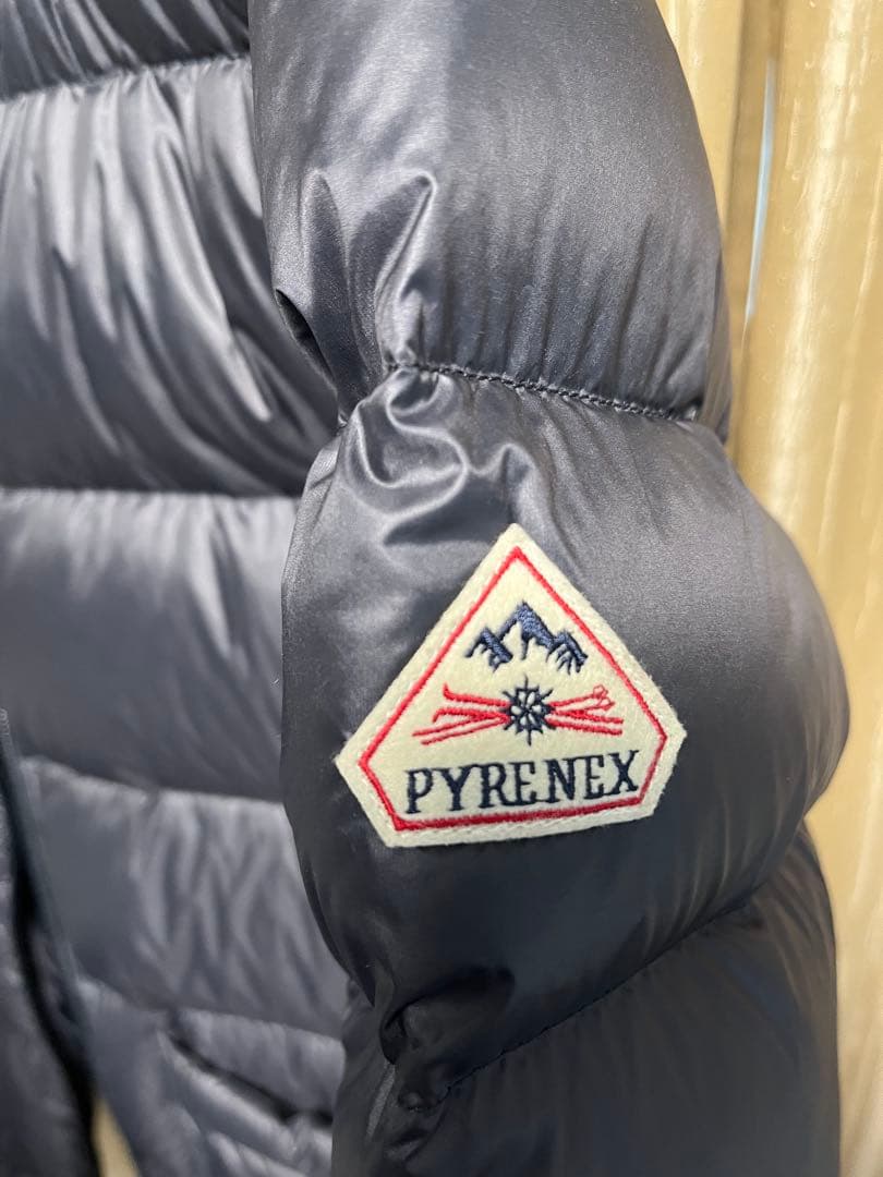 ピレネックス　LEONIダウンジャケット