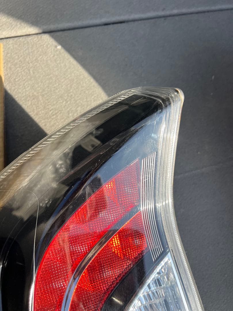 30プリウス　テールランプ　US仕様