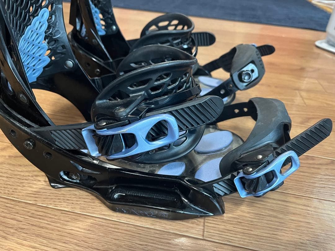 バートン　バインディング　エスカペイド　EST