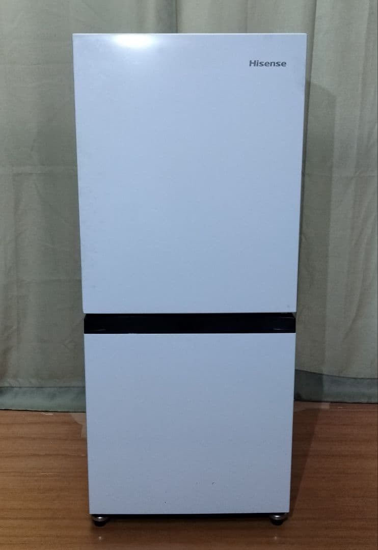 ナップ　地域限定　22年製★ハイセンス 135L 冷蔵庫HR-D13E2W
