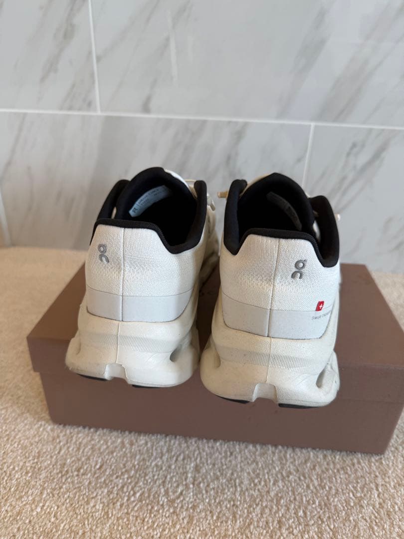 On Cloudtilt 26.5cm オン クラウドティルト スニーカー
