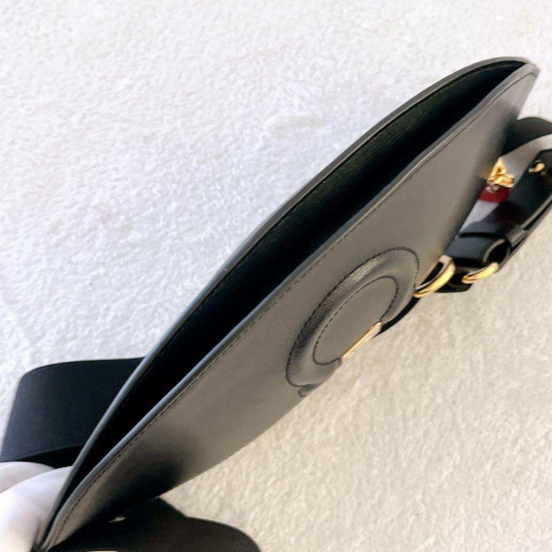 未使用級★Salvatore Ferragamo★ガンチーニ ボディバッグ 黒金