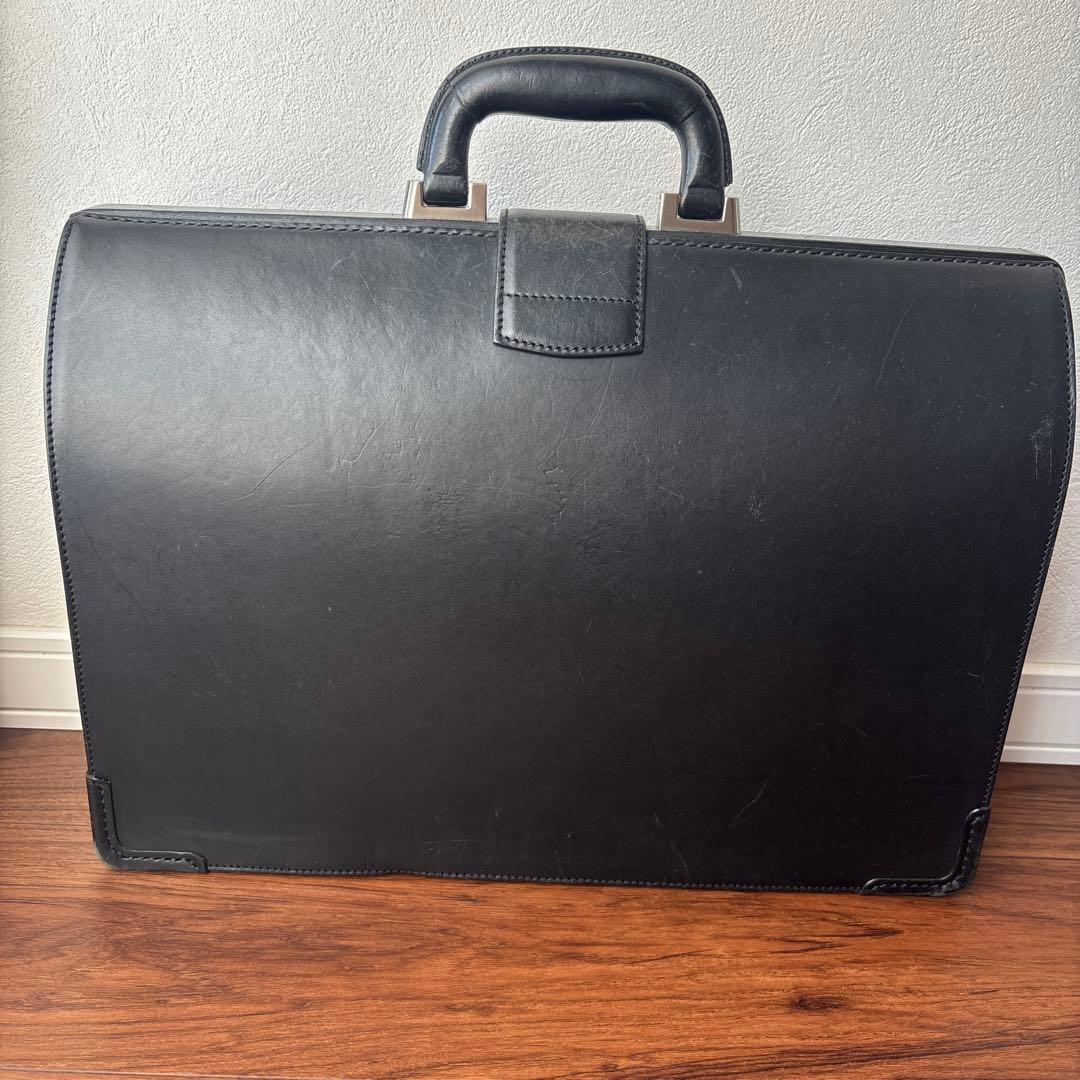 ソメスサドル　ダレスバッグ　レザー　黒　ブラック　大容量　ビジネスバッグ