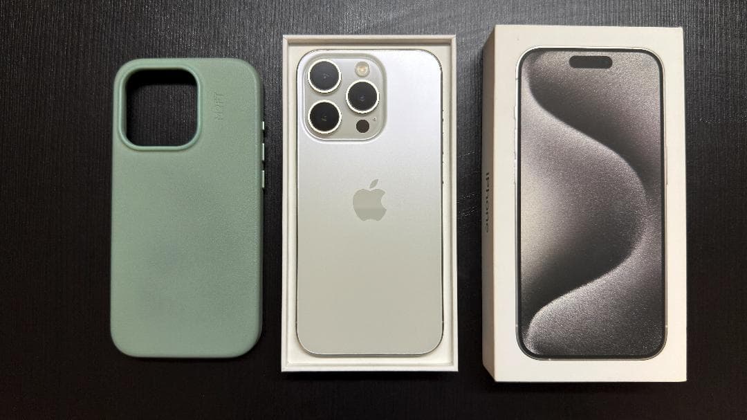 iPhone 15 Pro 256GB 海外版　esim