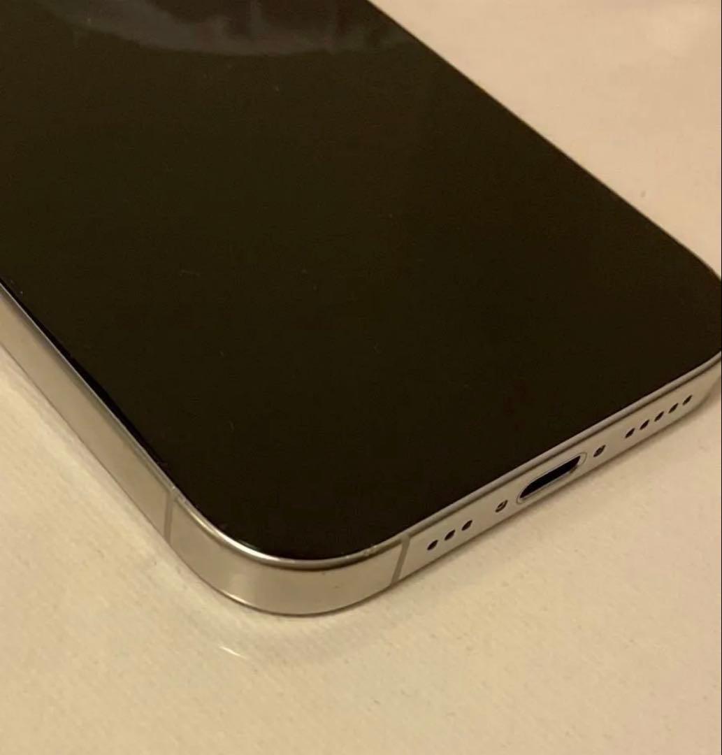 ①わお★iPhone 16 pro 128GB ホワイト