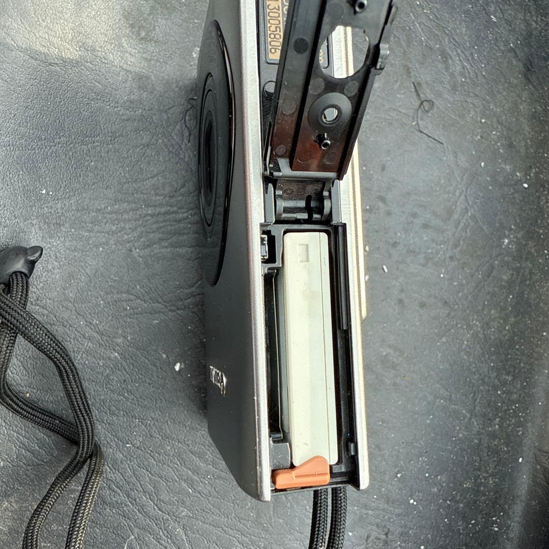 デジカメ　キャノン　Canon　IXY　PC1262　ジャンク品