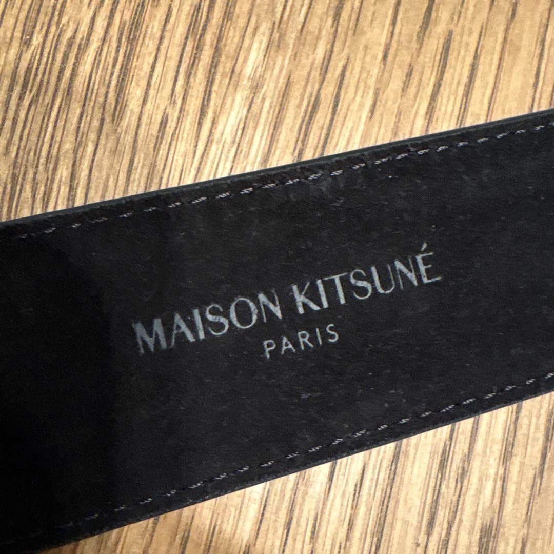 MAISON KITSUNÉ 黒色レザー ベルト