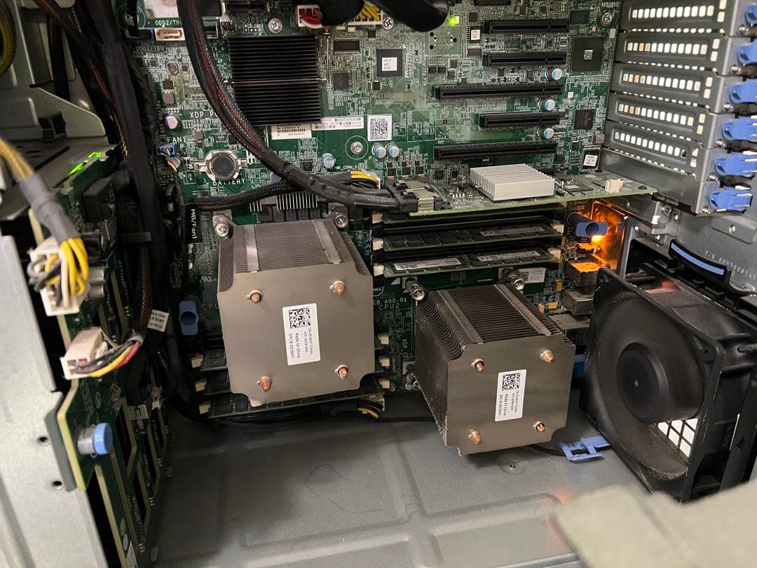 DELL PowerEdge T420 RAM 96GB HDD 2TB×2