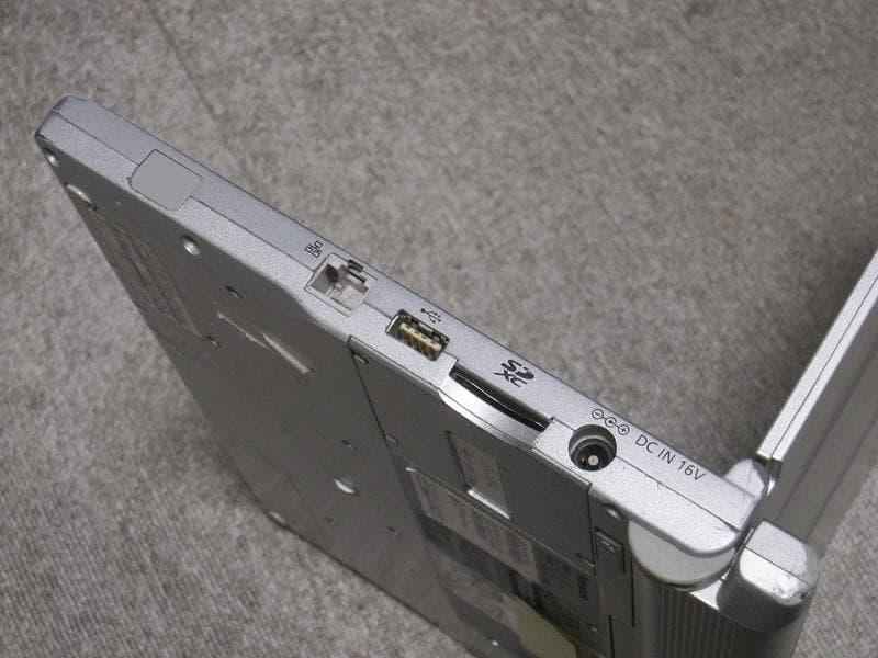 Panasonic CF-SX4 SSDで速い小型軽量のＰＣです