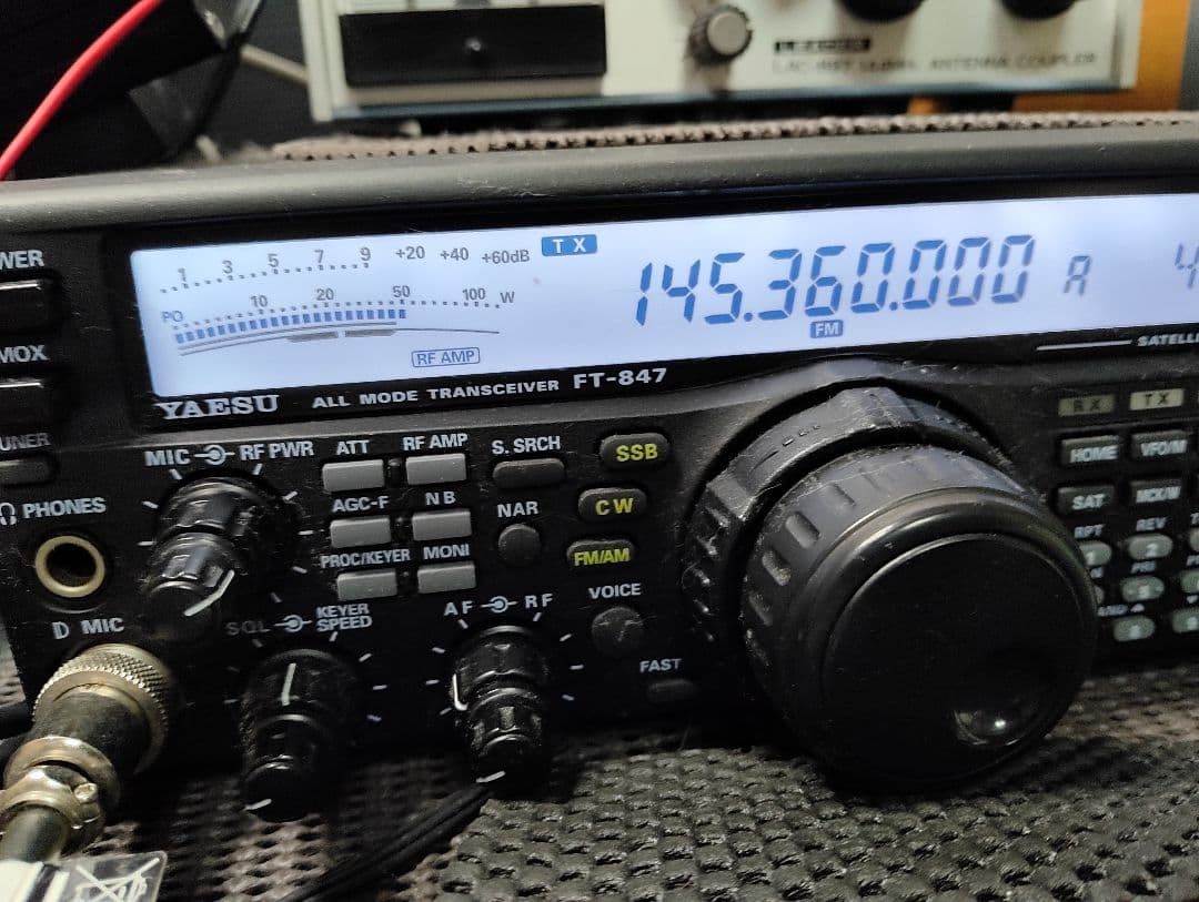 Yaesu FT-847Mトランシーバー