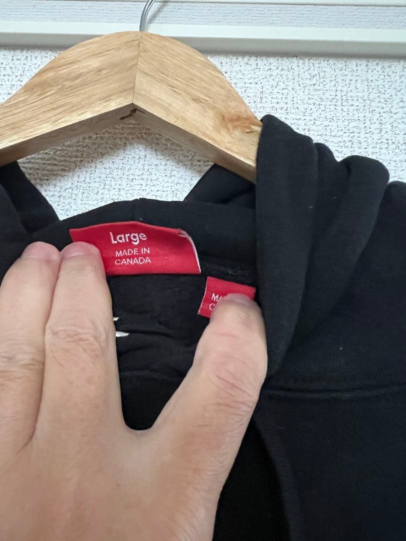 Supreme 両面プリントグラフィックパーカー