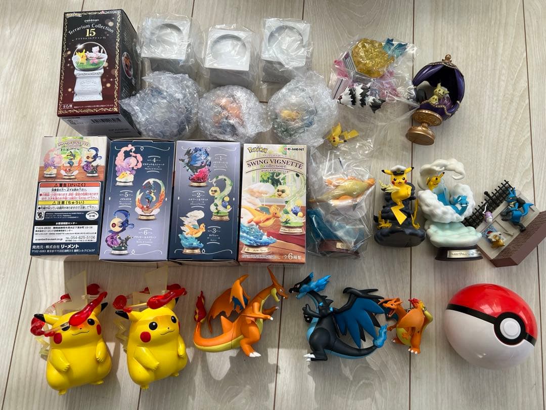 18体まとめ売り　ポケモン　リーメント　モンコレ　ピカチュウ　リザードン