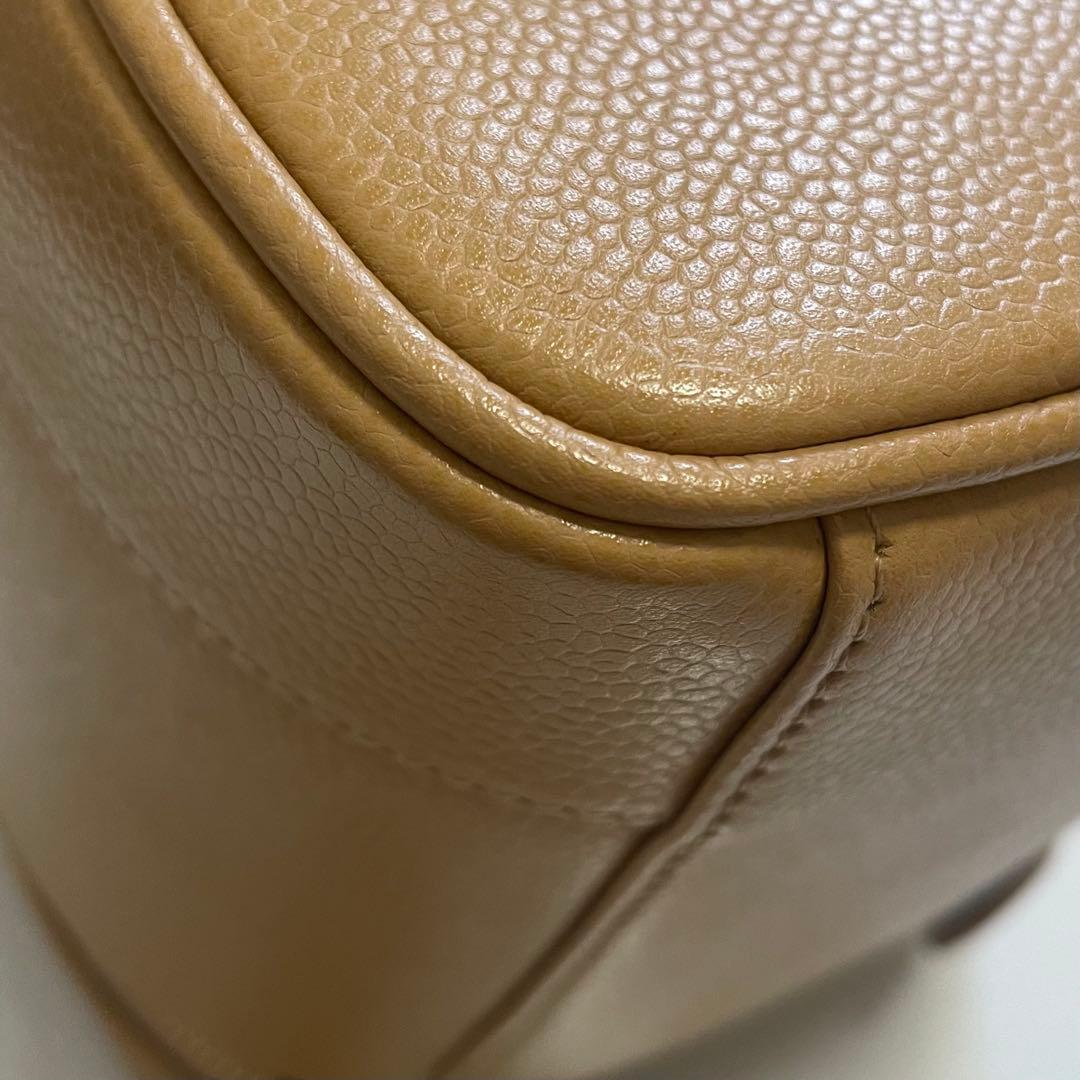 希少 新品 CHANEL バニティバッグ　ポーチ　キャビアスキン　ベージュ