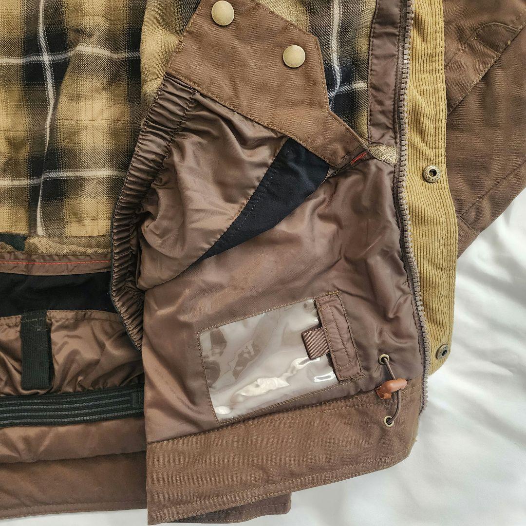 美品 BURTON 　バートン　スノーボードウェア　M