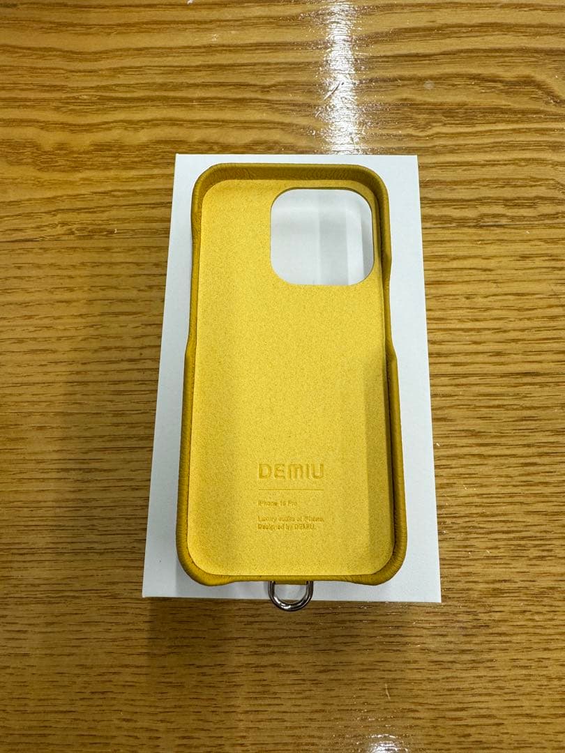 DEMIUイエロー スマホケース カードポケット付き