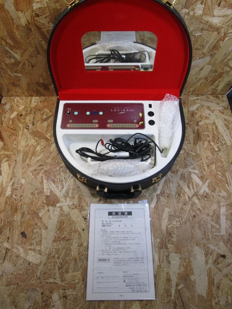 （極美品）美顔器　BEAUTY SONIC LUCIDA-DX ルシーダ