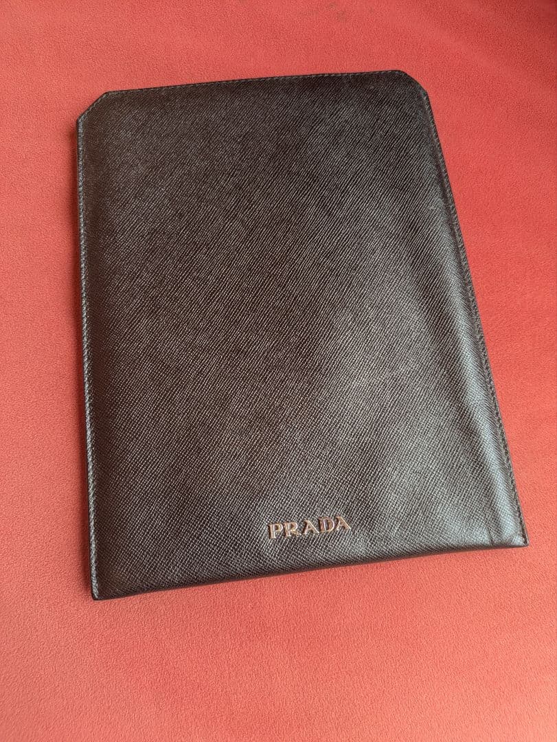 プラダ　タブレット保護ケース