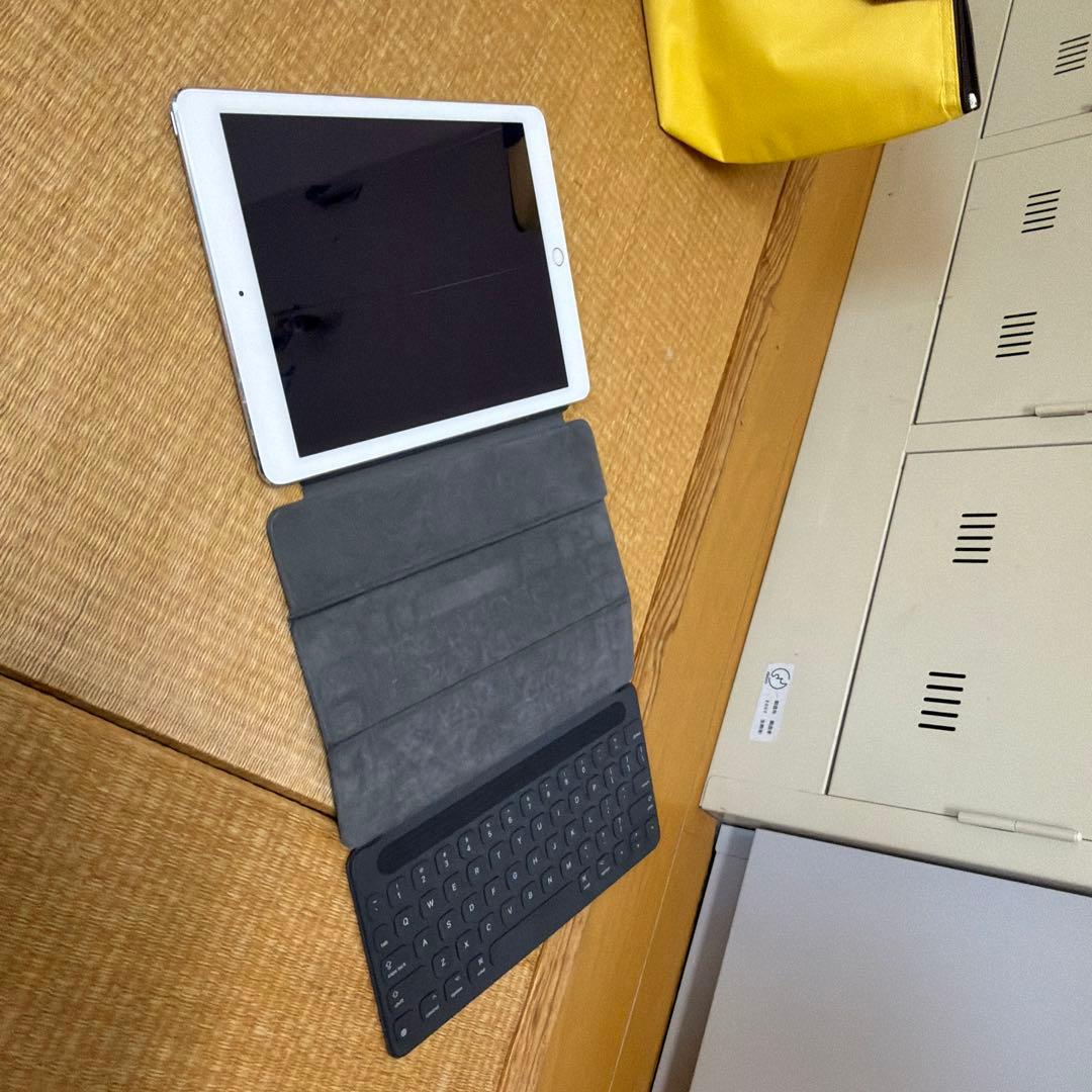 Apple iPad Pro 256GB Wi-Fi セルラー　純正キーボード
