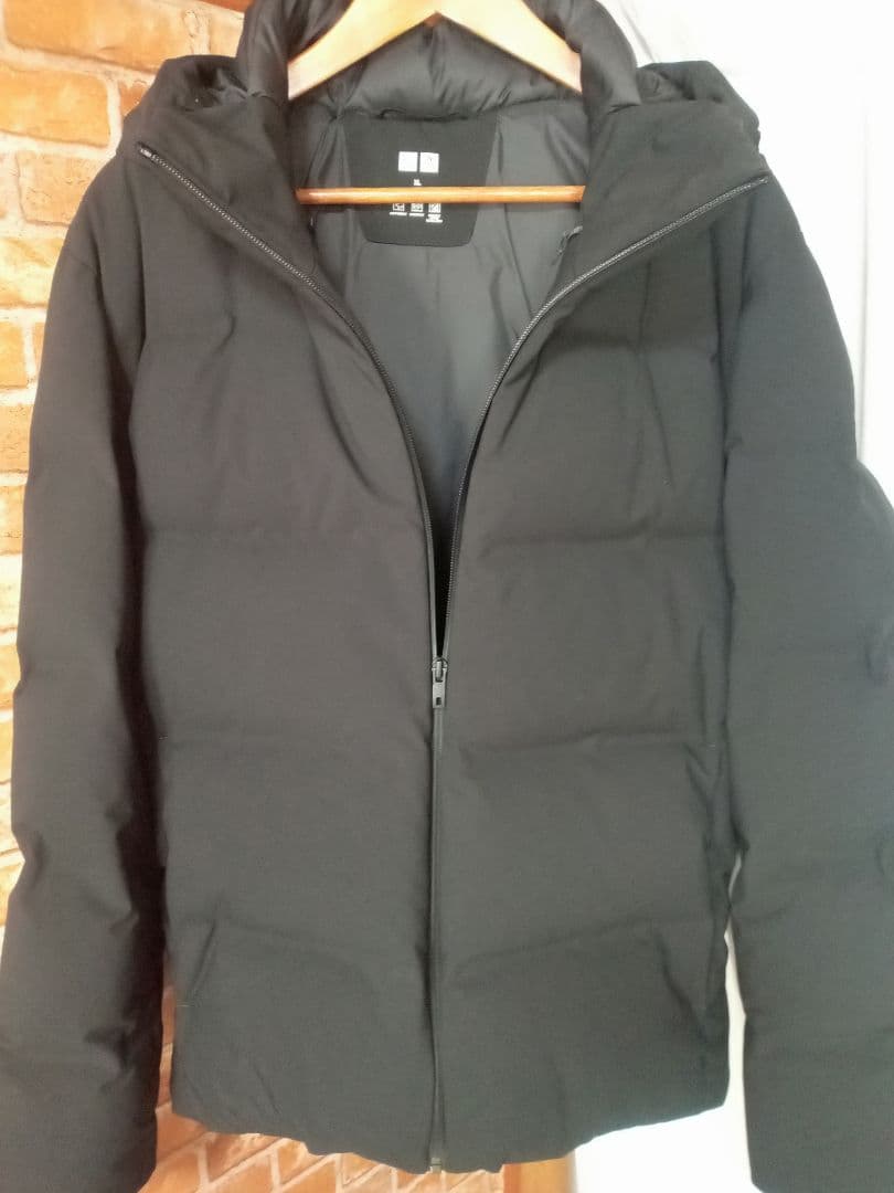 【美品】UNIQLO【ユニクロ】 シームレスダウンパーカーXLブラック