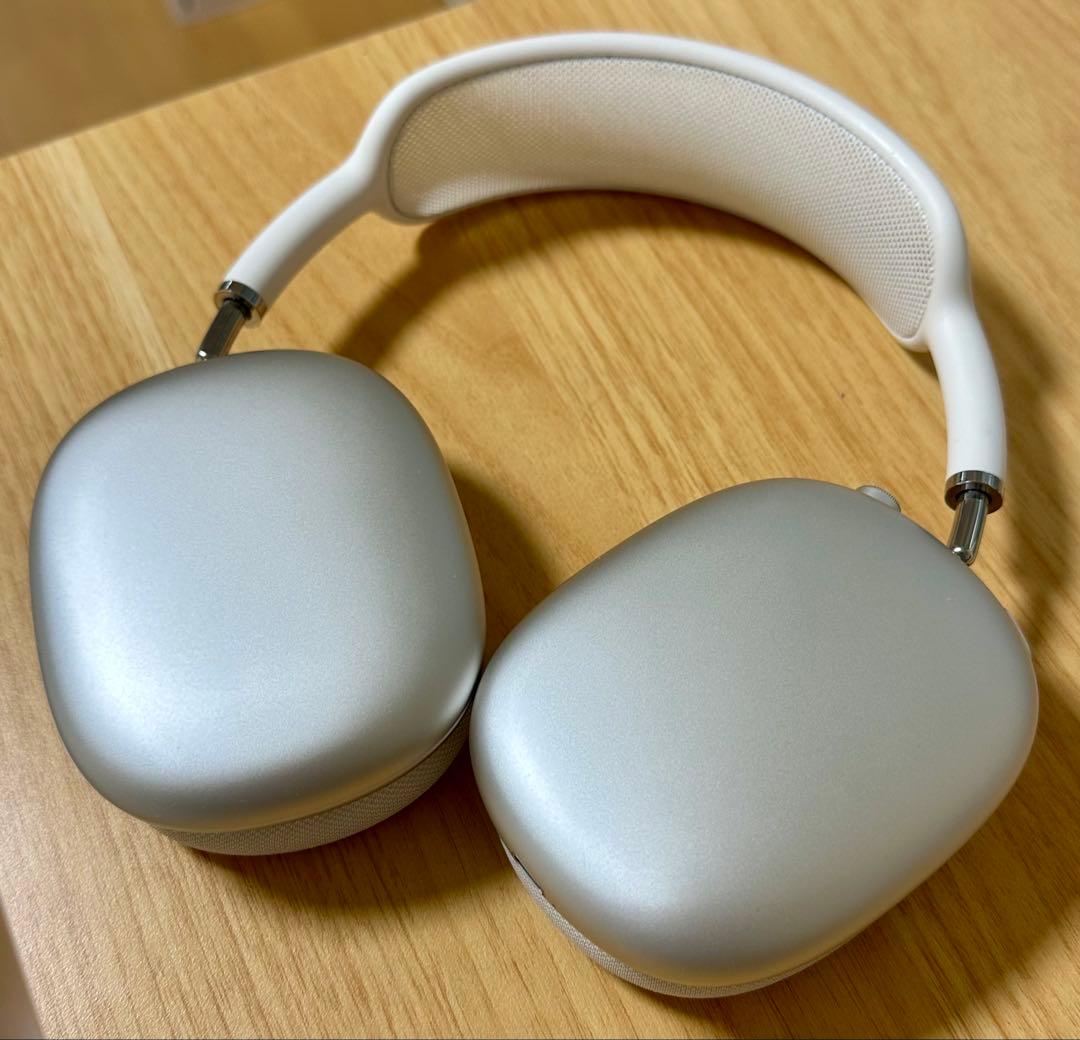 ぬ*ぴ様 【早い者勝ち】AirPods Max スターライト