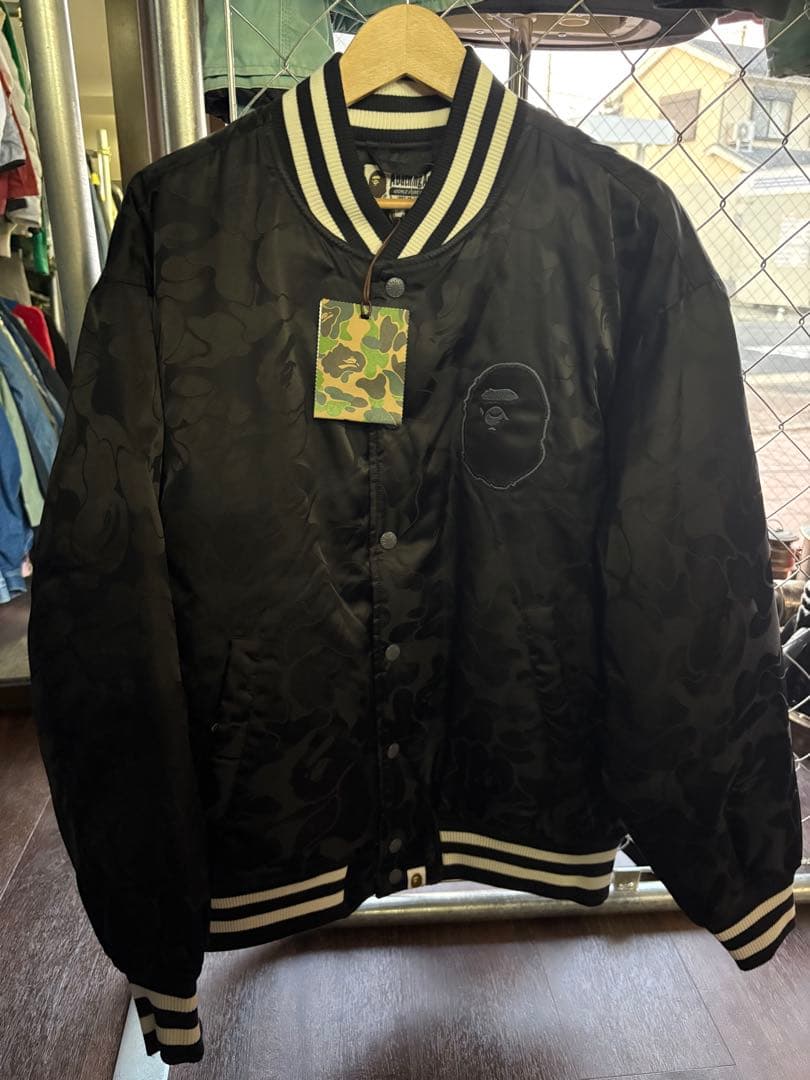 【新品】A Bathing Ape エイプ　アウター　ジャケットブラックmサイズ