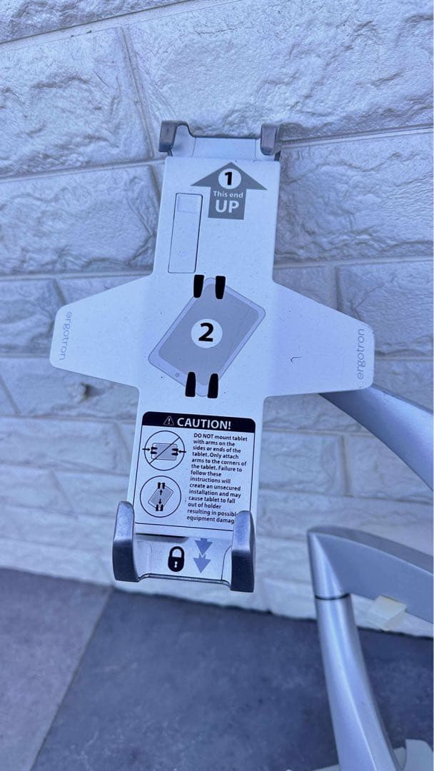 エルゴトロン Neo-Flex デスクモニターアーム タブレット用クレードル付き