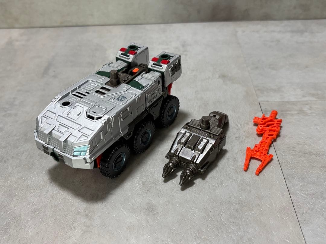 トランスフォーマー ユナイトウォリアーズ ワンダリングローラー