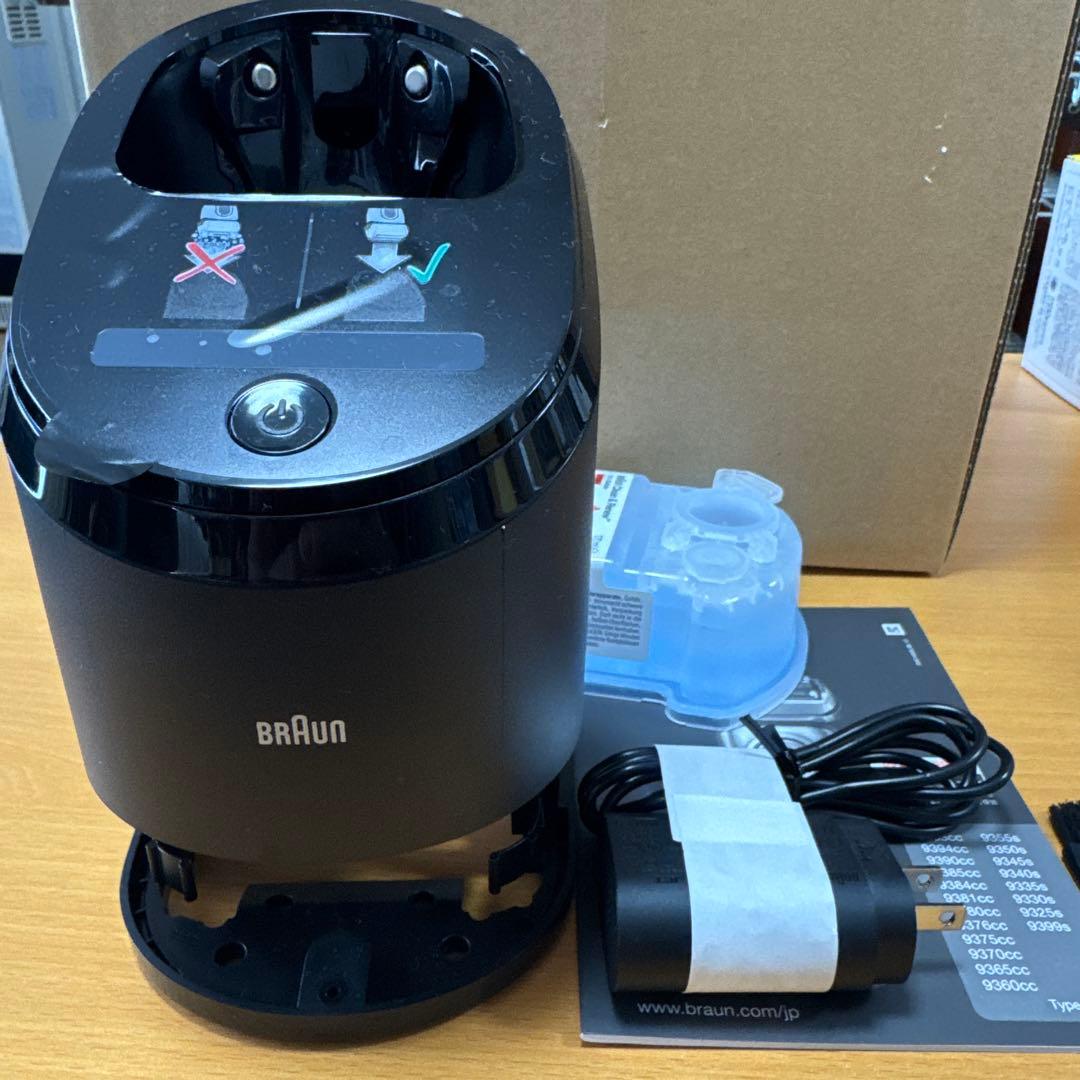 BRAUN Series 9 9384cc-Vメンズ電気シェーバー　ジャンク品扱