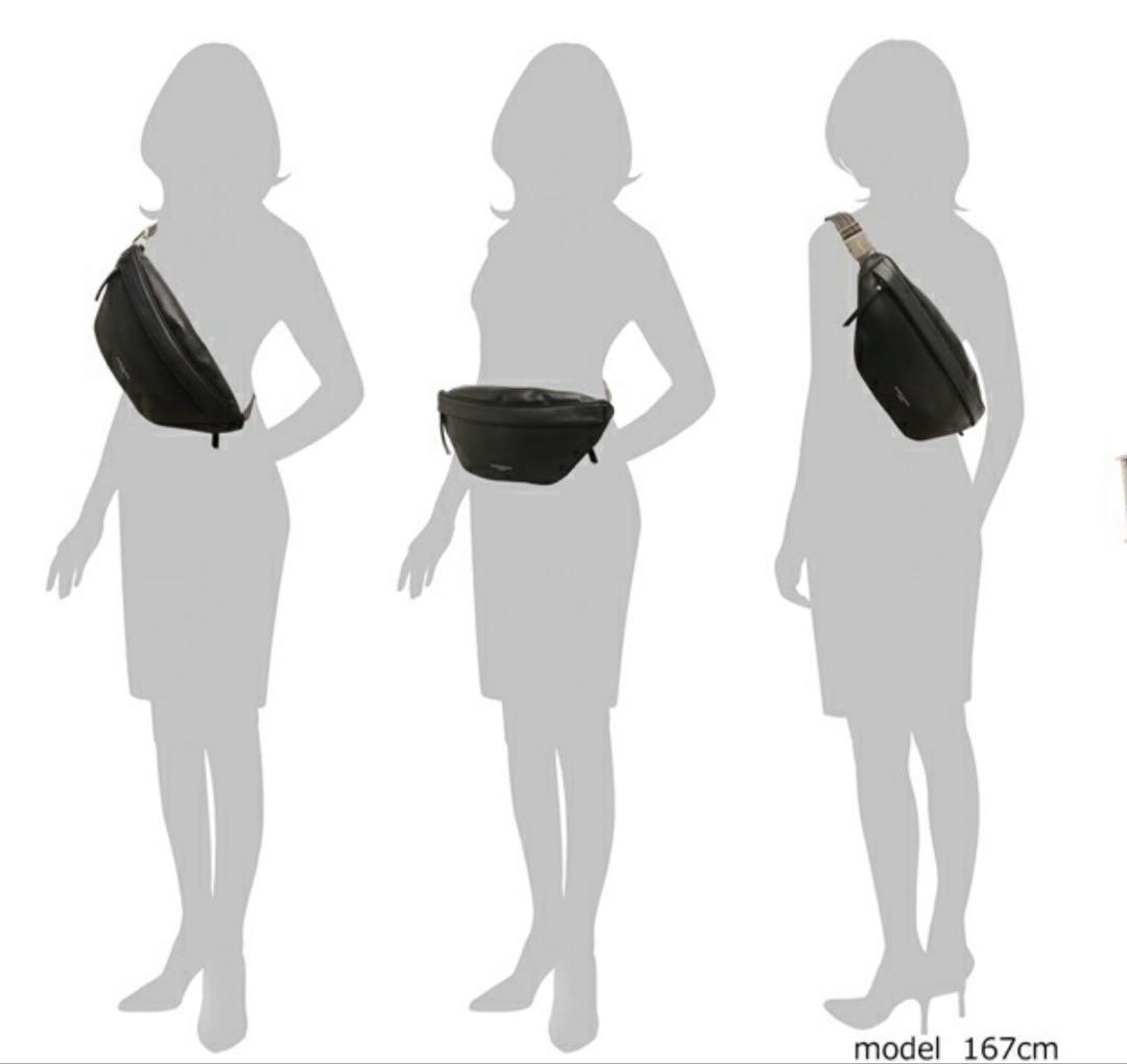 【値下げ中】ほぼ未使用GIANNI CHIARINI ボディバッグ