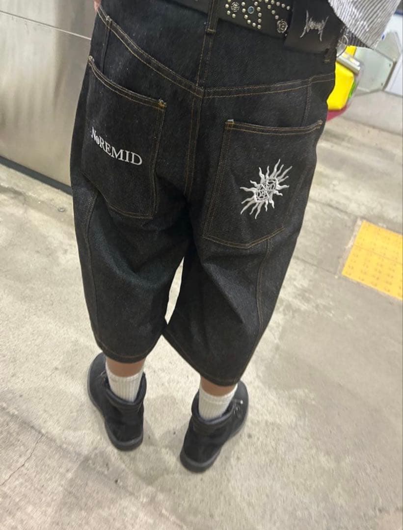 NoReMID 黒デニムパンツ