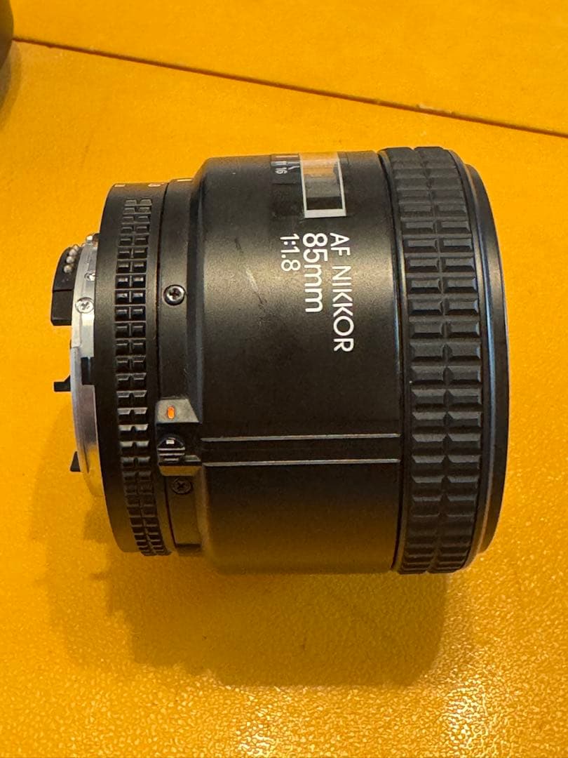 Nikon AF NIKKOR 85mm F1.8 カメラレンズ