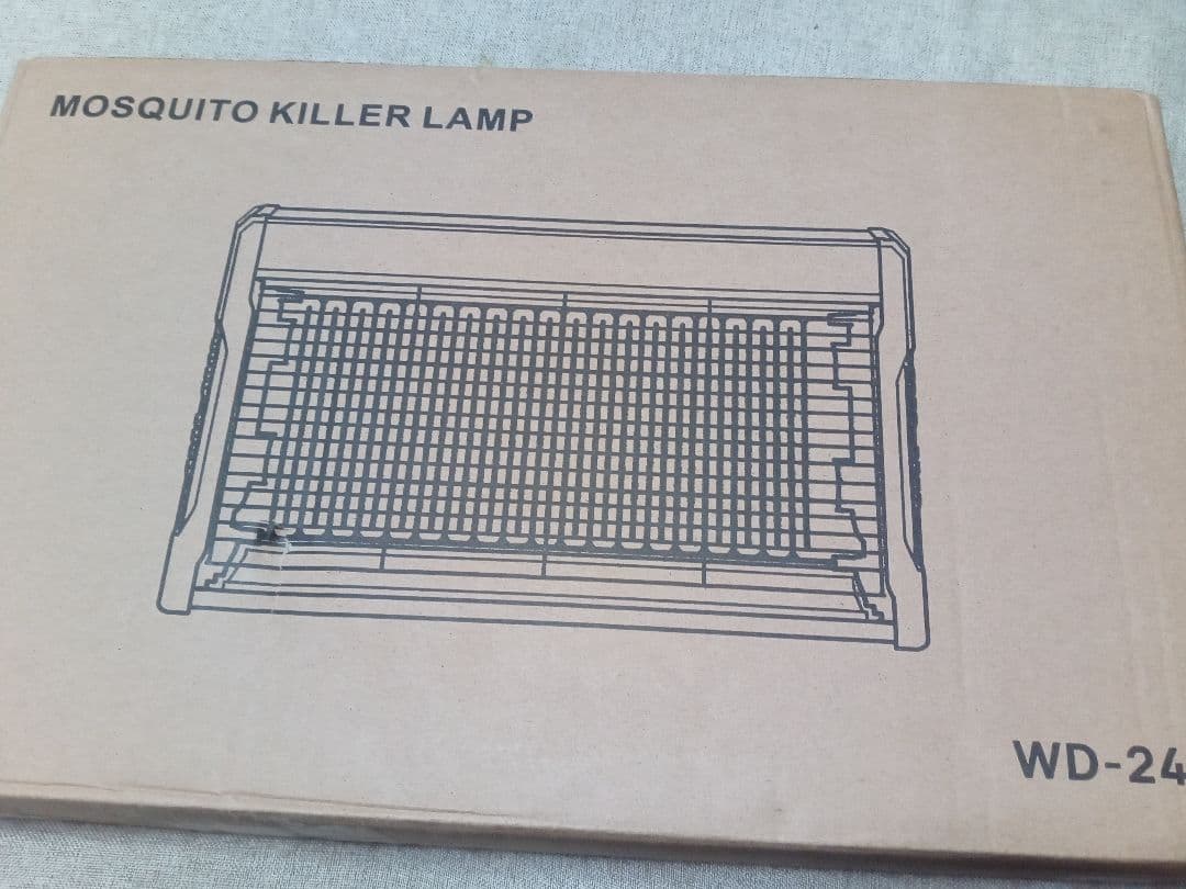 ノン。電撃殺虫器、3台。ハイパワー3200V電撃!!