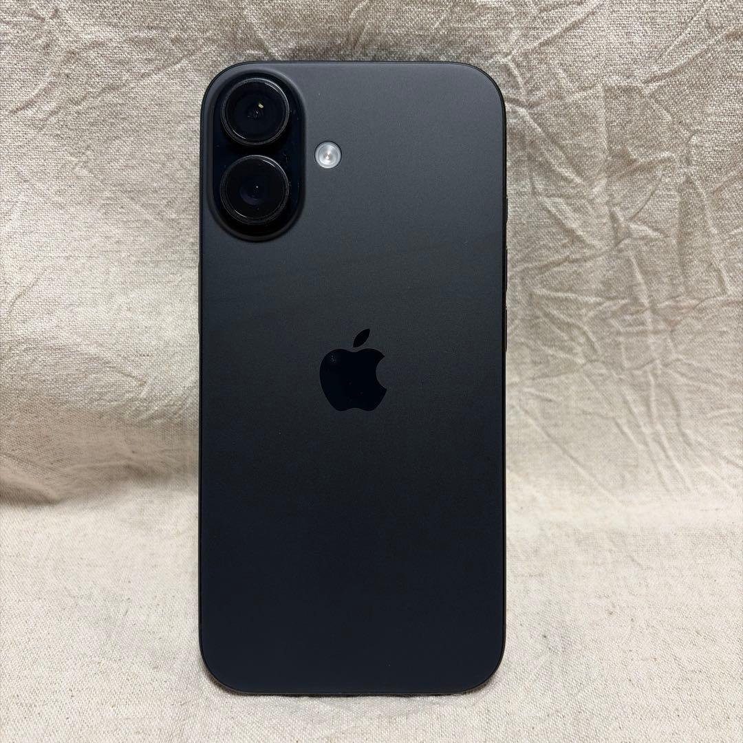 【美品】Apple iPhone16 256GB おまけ付き